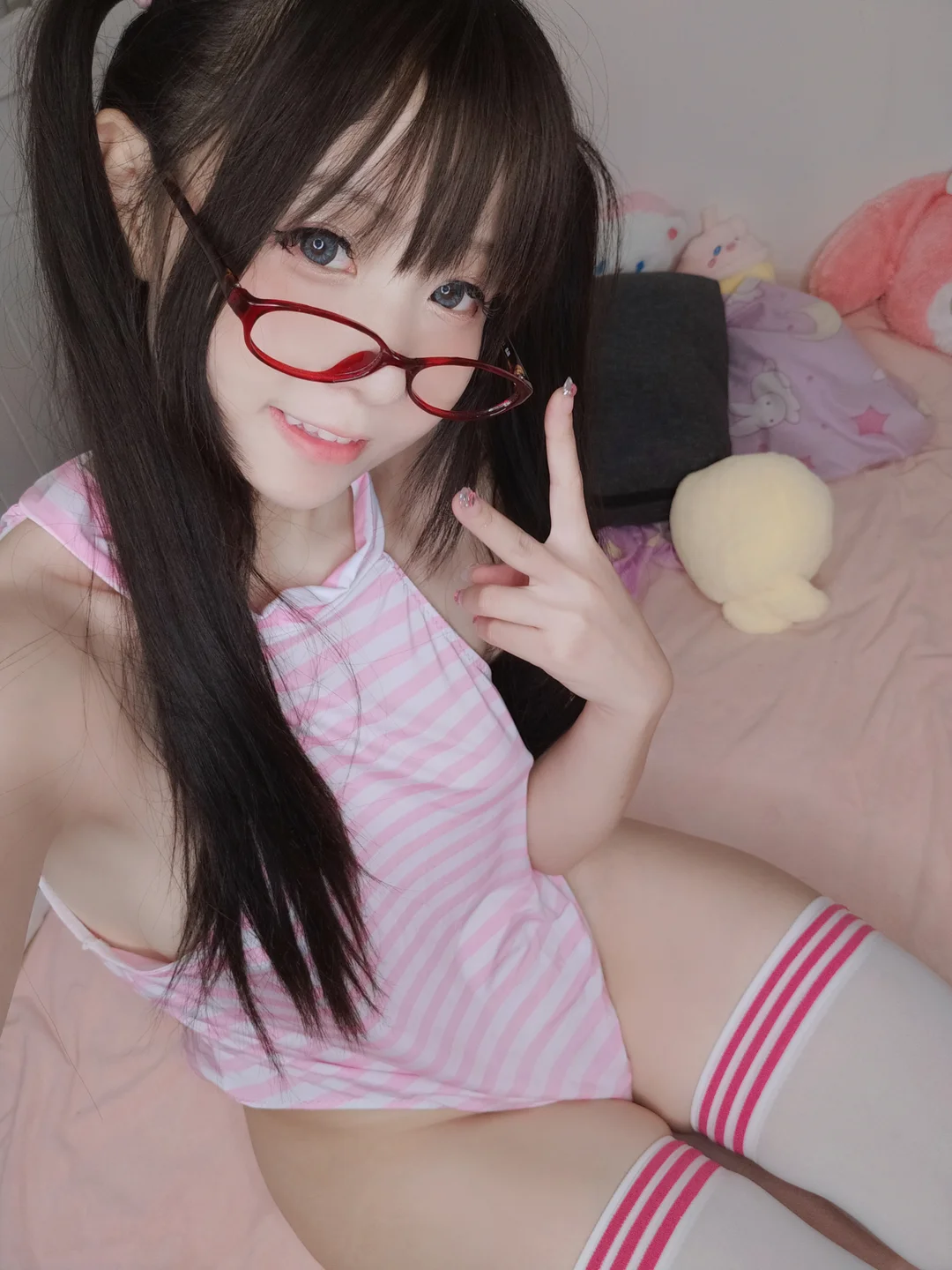 软妹摇摇乐摇摇乐yoyo_友達と一緒です140P_271MB tg@simisebaisi 【丝足阁】140.webp